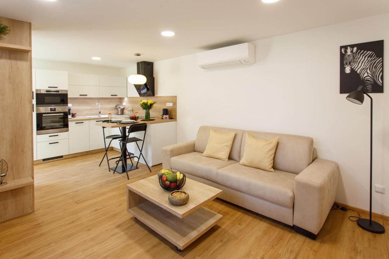 Apartments Villa Whitehouse Ostrava Luaran gambar