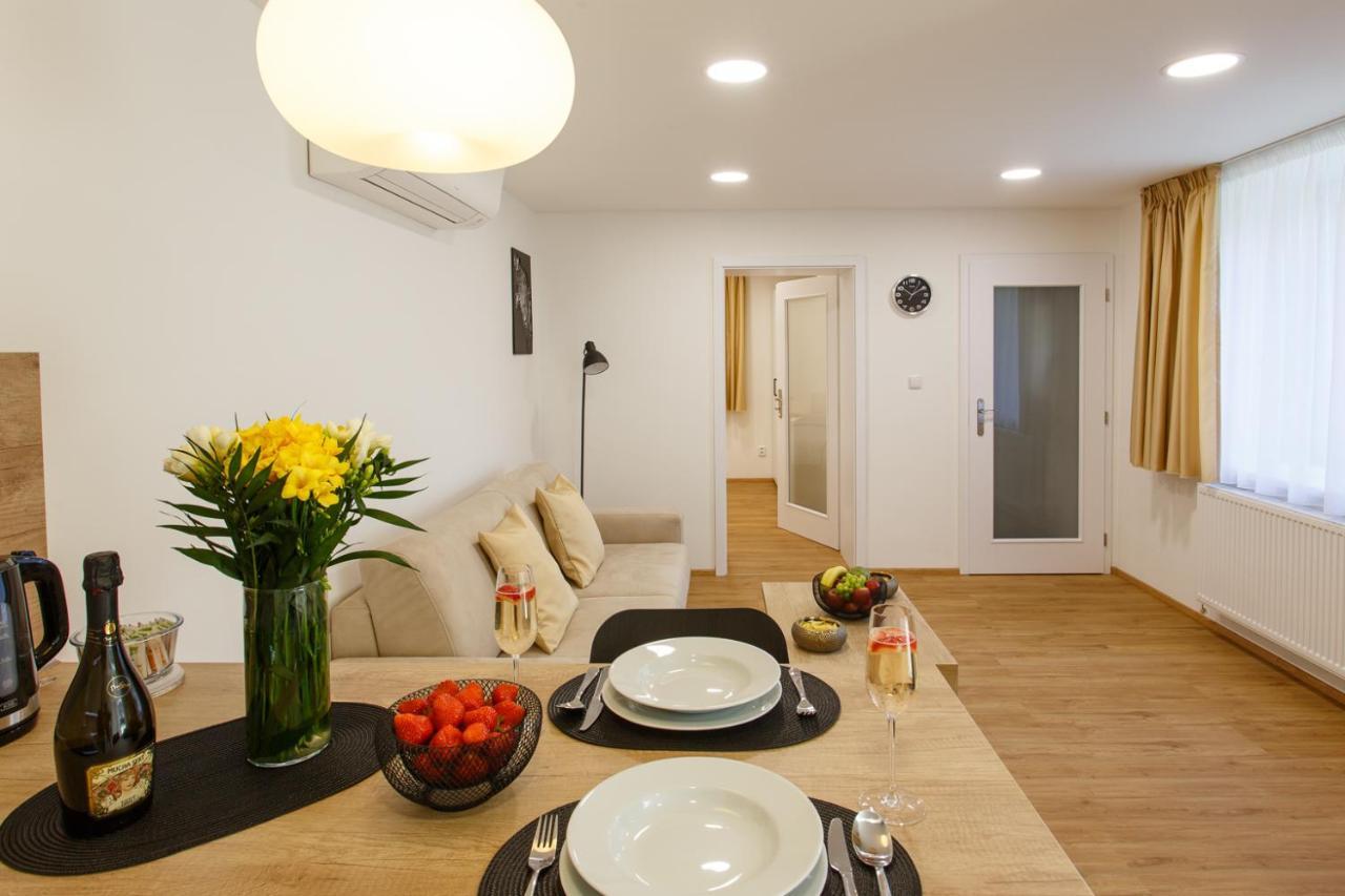 Apartments Villa Whitehouse Ostrava Luaran gambar