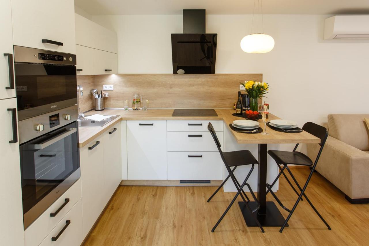 Apartments Villa Whitehouse Ostrava Luaran gambar