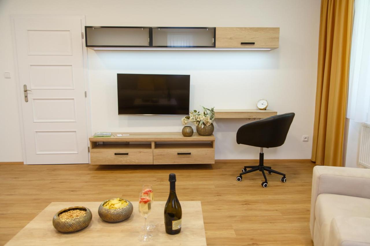 Apartments Villa Whitehouse Ostrava Luaran gambar