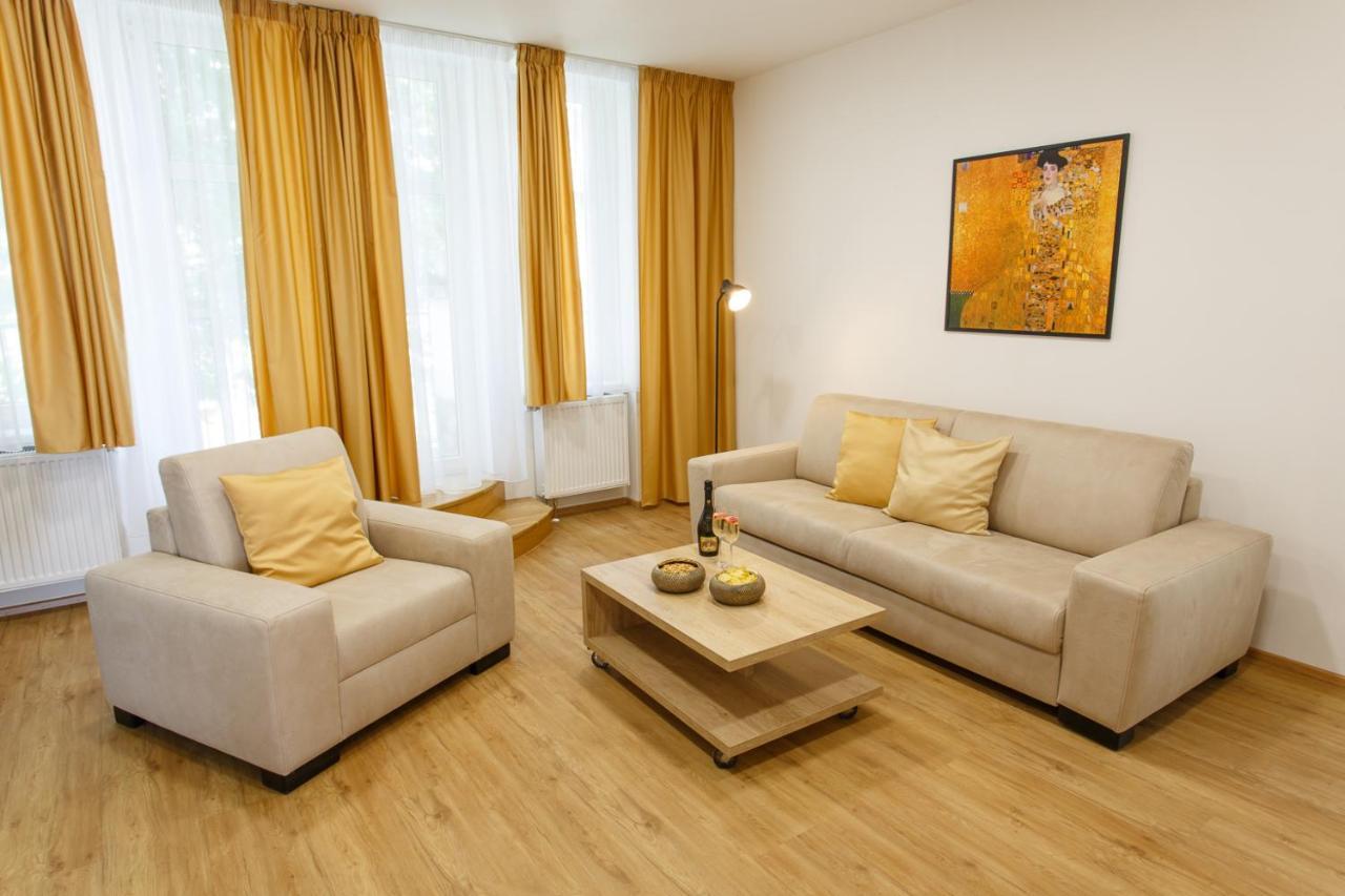 Apartments Villa Whitehouse Ostrava Luaran gambar
